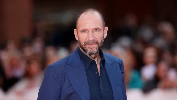 Ralph Fiennes cast come Presidente Snow in the Hunger Games: Sunrise on the Realing